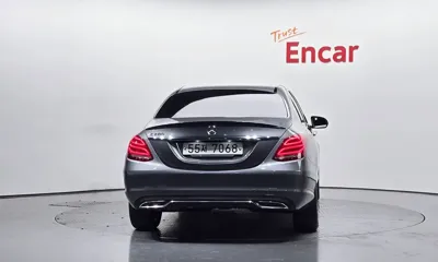 Mercedes-Benz C-Class 2017, 60166 км, за 11124.06 USD