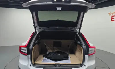 Volvo C40 2023, 28663 км, за 26110.54 USD - фото 20