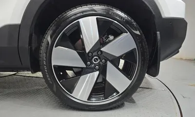 Volvo C40 2023, 28663 км, за 26110.54 USD - фото 21