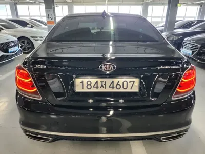 Kia K9 2020, 236089 км, за 9518.18 USD
