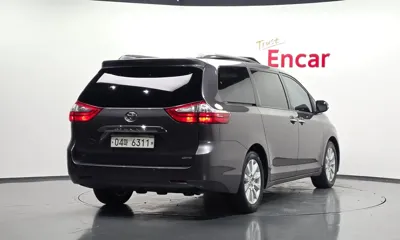 Toyota Sienna 2017, 79381 км, за 65110.35 USD