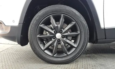 Jeep Cherokee 2018, 102821 км, за 6541.13 USD