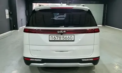 Kia Canival 2023, 33352 км, за 18006.88 USD