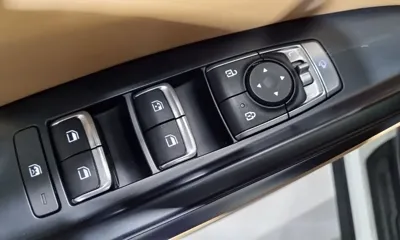 Kia Canival 2023, 33352 км, за 18006.88 USD - фото 17