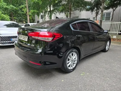 Kia K3 2016, 132728 км, за 4225.44 USD