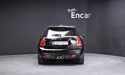 MINI Cooper 2019, 81536 км, за 11376.19 USD