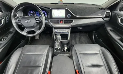 Hyundai Grandeur 2018, 100401 км, за 8595.43 USD - фото 7