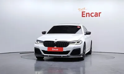 BMW 5-Series 2023, 35365 км, за 29732.4 USD