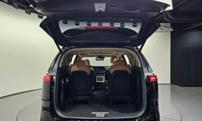 Kia Canival 2021, 82631 км, за 17152.3 USD - фото 20