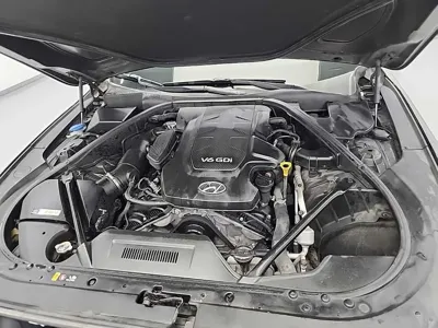 Hyundai Genesis 2015, 242495 км, за 4813.95 USD