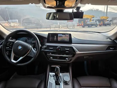 BMW 5-Series 2019, 139458 км, за 15196.56 USD - фото 9