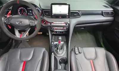 Hyundai Veloster 2018, 68566 км, за 8467.9 USD - фото 7