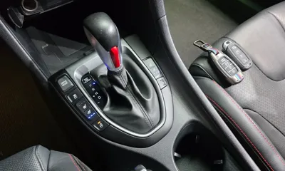 Hyundai Veloster 2018, 68566 км, за 8467.9 USD - фото 9