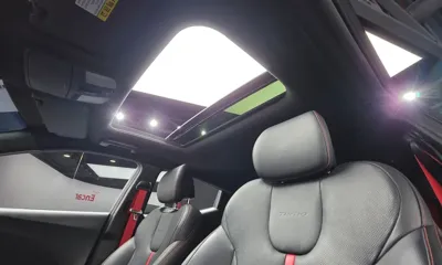 Hyundai Veloster 2018, 68566 км, за 8467.9 USD - фото 12