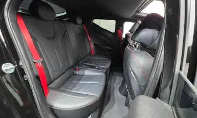 Hyundai Veloster 2018, 68566 км, за 8467.9 USD - фото 19