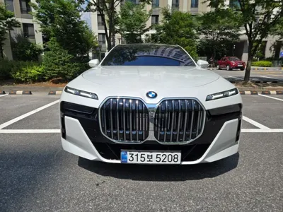 BMW 7-Series · 2024 год