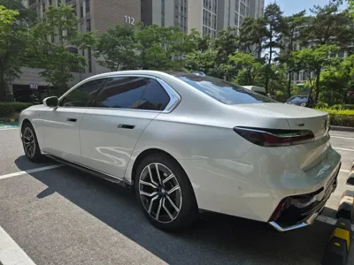 BMW 7-Series 2024, 32050 км, за 67854.8 USD