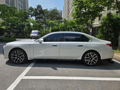 BMW 7-Series 2024, 32050 км, за 67854.8 USD