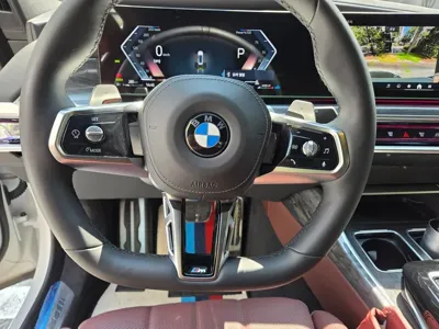 BMW 7-Series 2024, 32050 км, за 67854.8 USD - фото 9