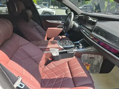 BMW 7-Series 2024, 32050 км, за 67854.8 USD - фото 16