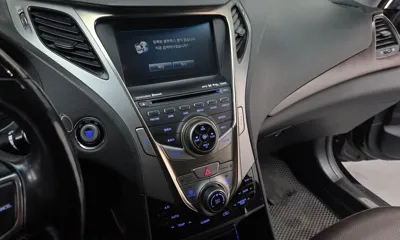 Hyundai Grandeur 2011, 112161 км, за 3733.07 USD - фото 14