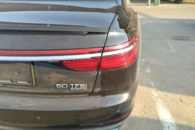 Audi A8 2021, 152200 км, за 46002 USD