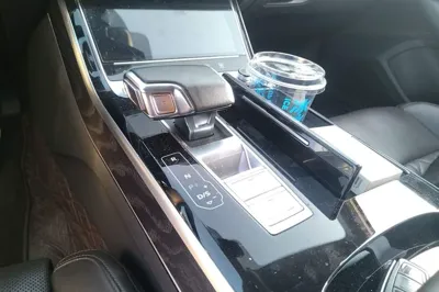Audi A8 2021, 152200 км, за 46002 USD - фото 13