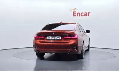 BMW 3-Series 2021, 48580 км, за 18476.81 USD