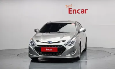 Hyundai Sonata 2014, 98690 км, за 3841.06 USD