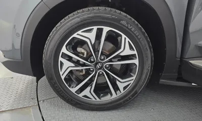 Hyundai Santafe 2019, 172469 км, за 12472.1 USD