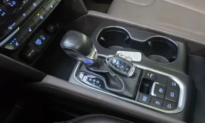 Hyundai Santafe 2019, 172469 км, за 12472.1 USD - фото 9