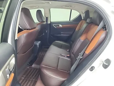 Lexus CT200h 2018, 131484 км, за 10097.73 USD - фото 12