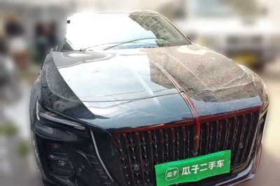 Hongqi H5 2025, 6000 км, за 16856 USD