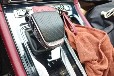 Hongqi H5 2025, 6000 км, за 16856 USD - фото 13