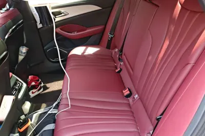 Hongqi H5 2025, 6000 км, за 16856 USD - фото 20