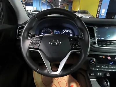 Hyundai Tucson 2018, 121301 км, за 7811.47 USD - фото 10