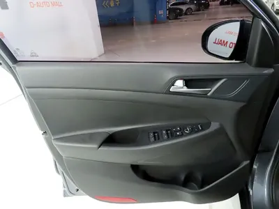 Hyundai Tucson 2018, 121301 км, за 7811.47 USD - фото 14