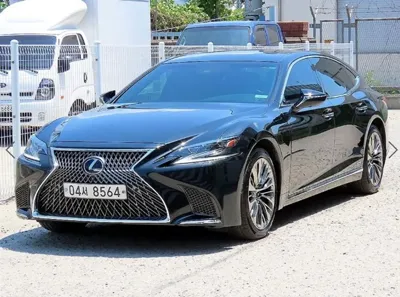 Lexus LS 2018, 141093 км, за 31596.11 USD