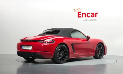 Porsche 718 2021, 23028 км, за 60059.46 USD