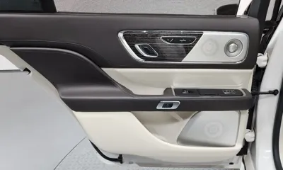 Lincoln Continental 2018, 66420 км, за 15570.04 USD - фото 25