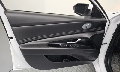 Hyundai Avante 2023, 23525 км, за 12559.5 USD - фото 24