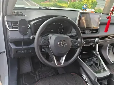 Toyota RAV4 2023, 32400 км, за 17093.19 USD - фото 15
