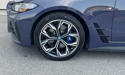 BMW i4 2024, 43843 км, за 32164.89 USD