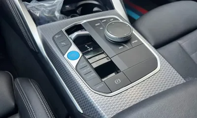 BMW i4 2024, 43843 км, за 32164.89 USD - фото 9