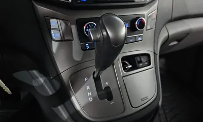 Hyundai Starex 2019, 222107 км, за 5856.68 USD - фото 9