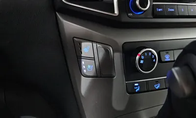 Hyundai Starex 2019, 222107 км, за 5856.68 USD - фото 18