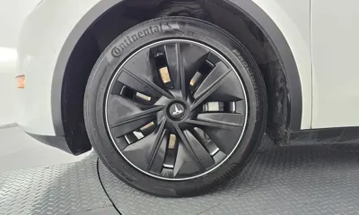 Tesla Model Y 2021, 94191 км, за 21127.21 USD