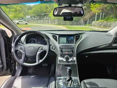 Hyundai Grandeur 2016, 15350 км, за 8205.33 USD - фото 15