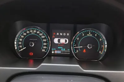 Jaguar XF 2014, 86300 км, за 10467 USD - фото 8