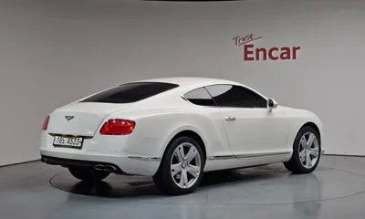 Bentley Continental 2013, 52712 км, за 31811.11 USD